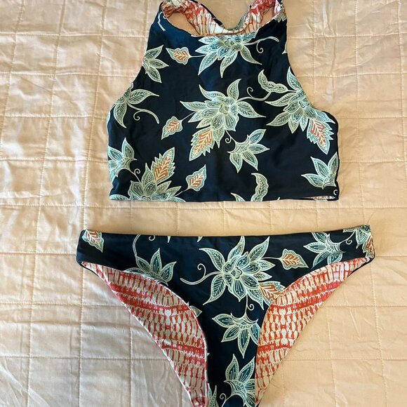 Carve Designs Reversible Swim Suit - Picture 1 of 2